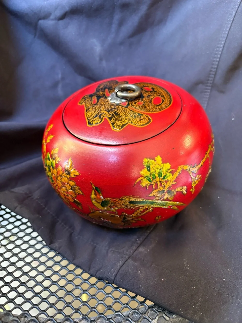 vintage Chinese red lacquered and hand-painted round wooden container
